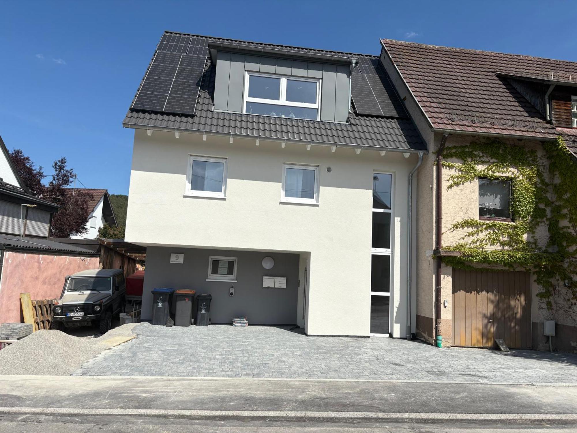 Stylisches Maybach Appartement Mit Terrasse Fuer 5 Personen, 5 Betten, Grosse Kochinsel, Homeoffice Mit 250Mbit Wlan Aidlingen Bagian luar foto